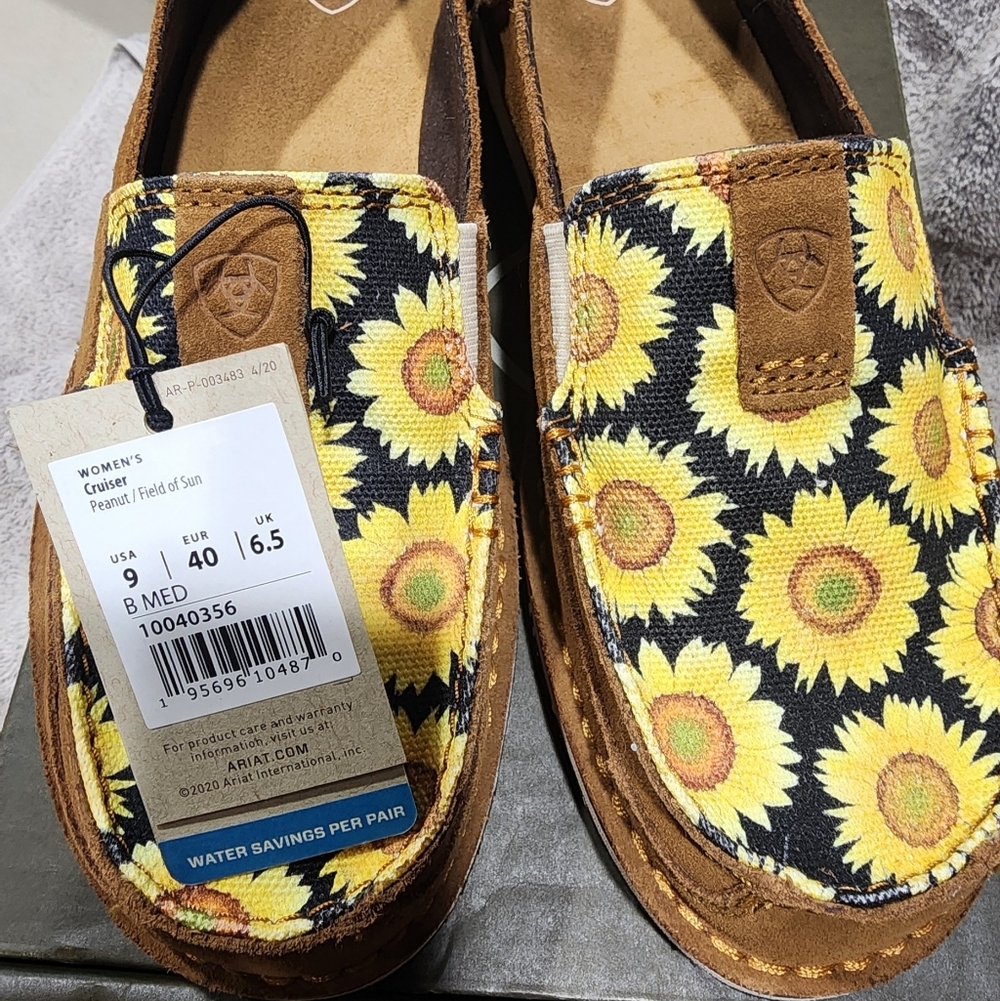 Ariat Field Of Sun Cruisers